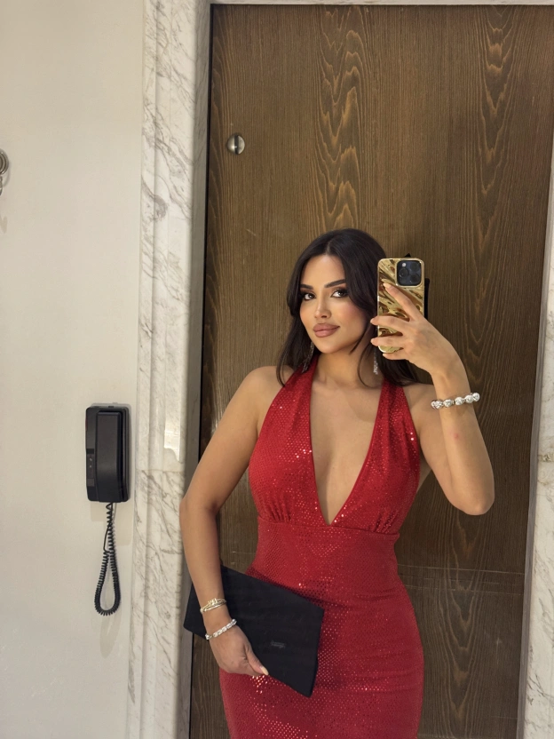 Kırmızı Payetli Boyundan Bağlamalı Uzun Elbise