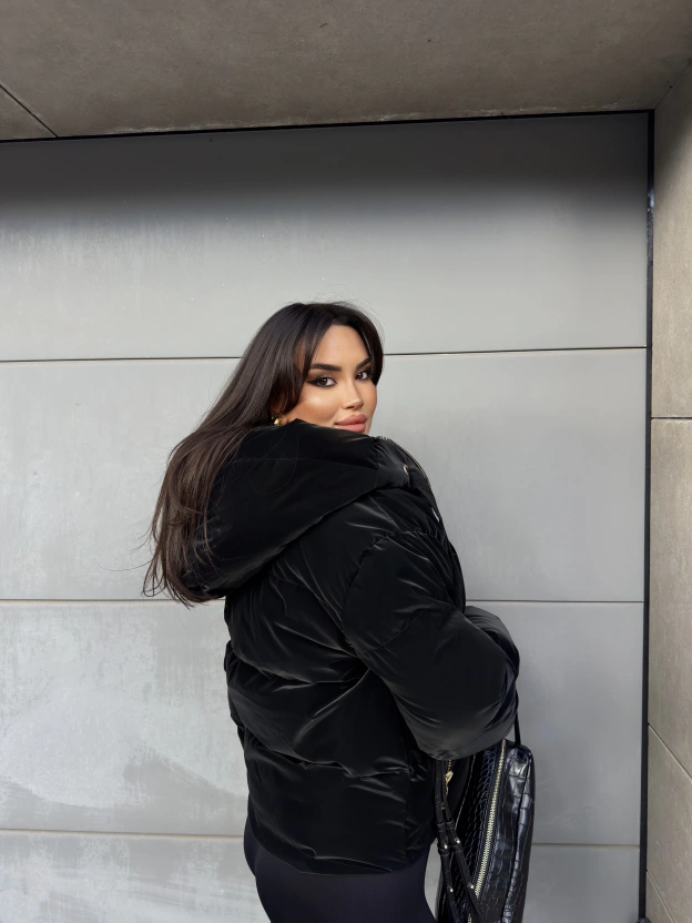 Siyah İnfinity Parlak Mont