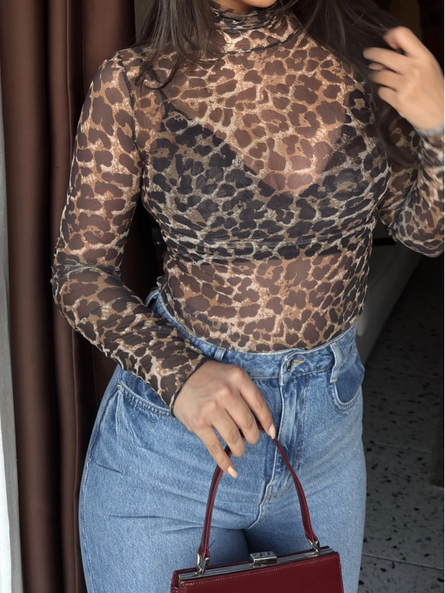 Leopar Balıkçı Yaka Transparan Bluz