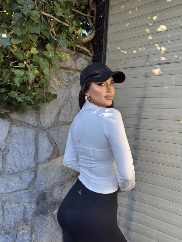 Beyaz Yarım Balıkçı Sırt Balenli Crop