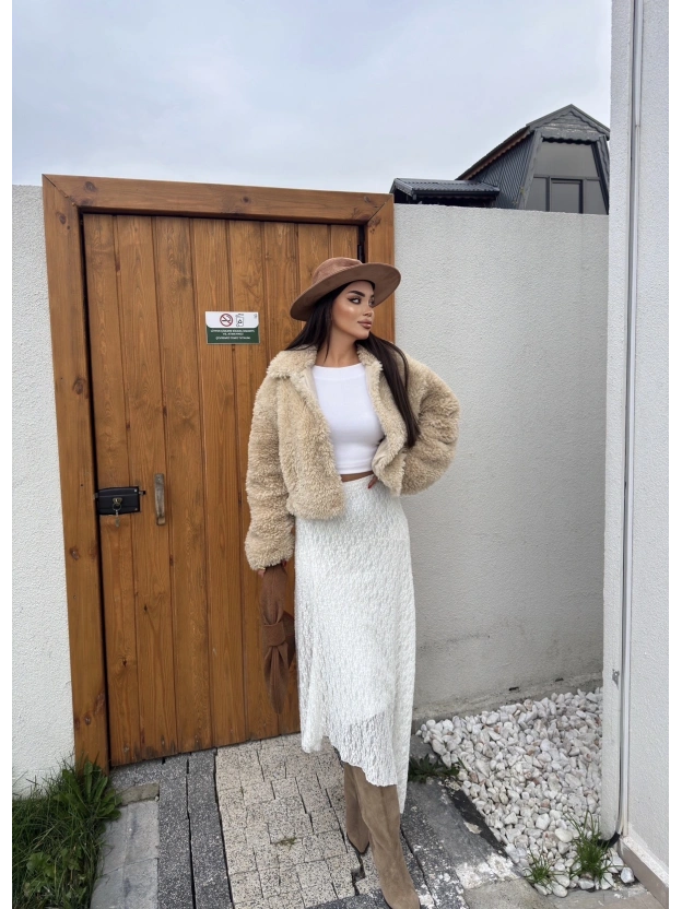 Beyaz Dantelli Asimetrik Etek