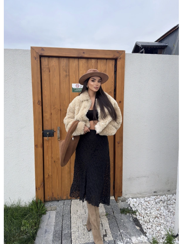 Siyah Dantelli Asimetrik Etek