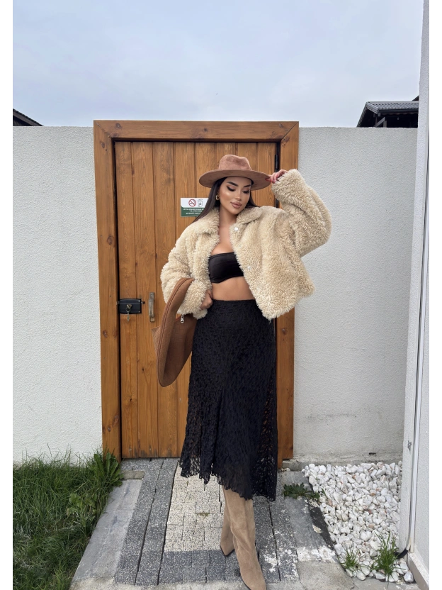 Siyah Dantelli Asimetrik Etek