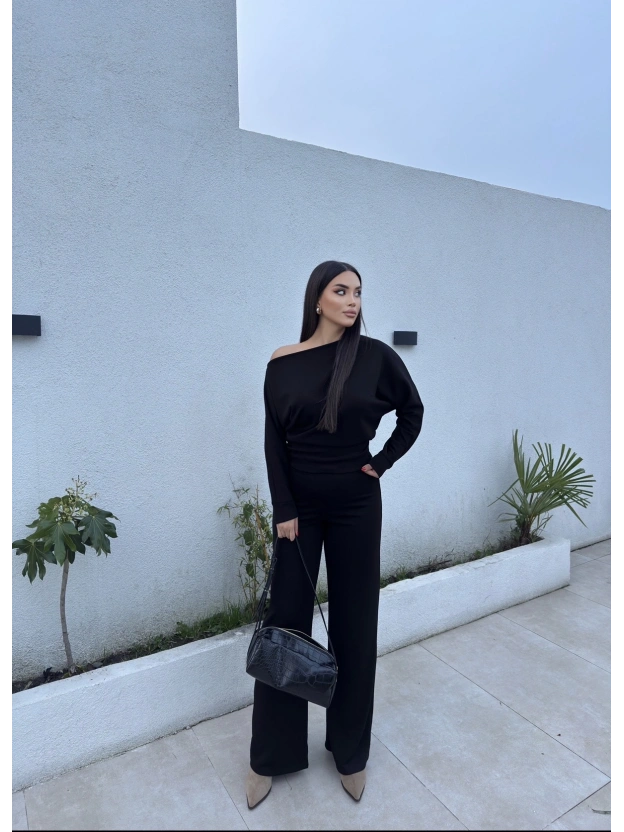 Siyah Kayık Yaka Basic Takım