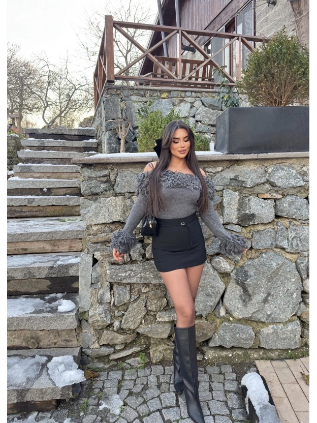 Siyah Toka Detay Mini Şort Etek