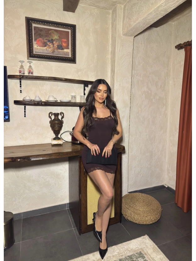 Kahverengi Askılı Dantelli Elbise