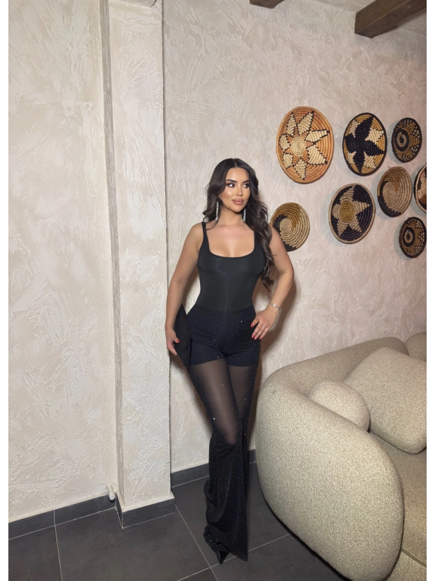 Siyah Kare Yaka Taşlı Tulum