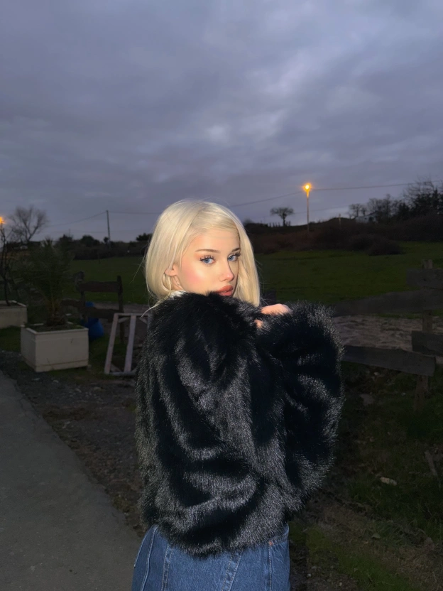 Siyah Crop Kürk Ceket