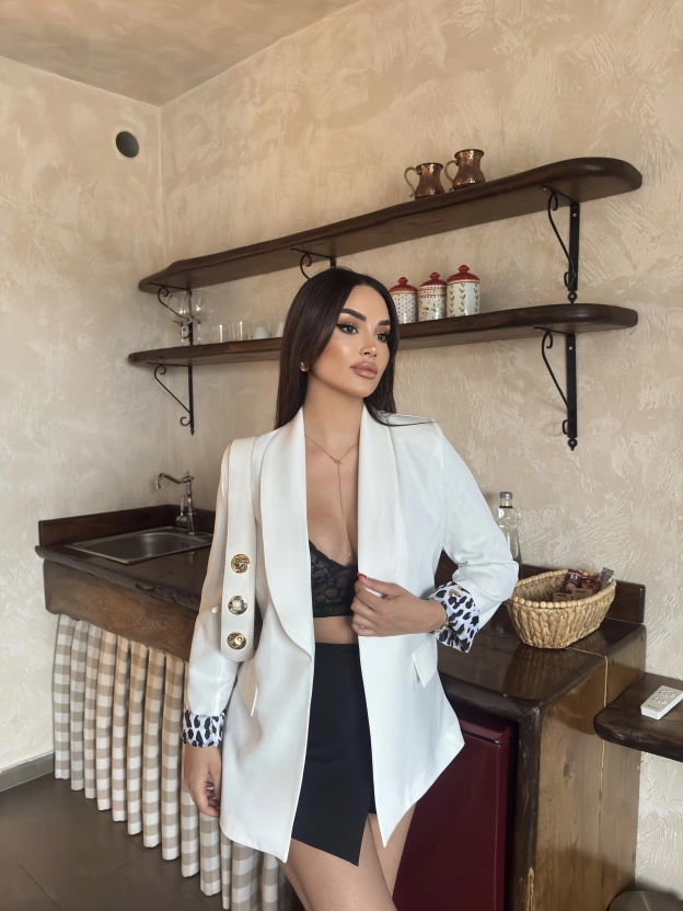 Beyaz Leopar Detay Blazer Ceket