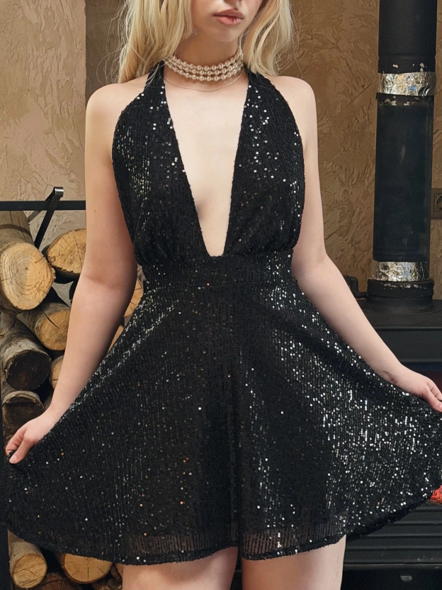 Siyah Boyundan Bağlamalı Payetli Elbise