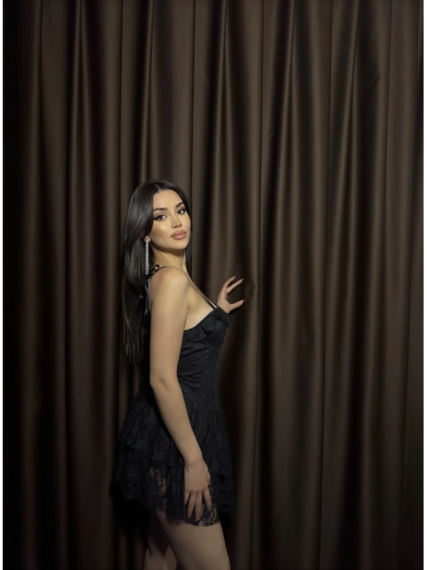 Siyah Askılı Sırt Detay Dantel Elbise