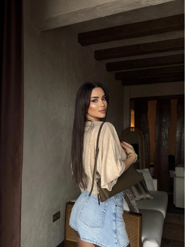 Bej Yarasa Kol Kayık Yaka Yumoş Bluz