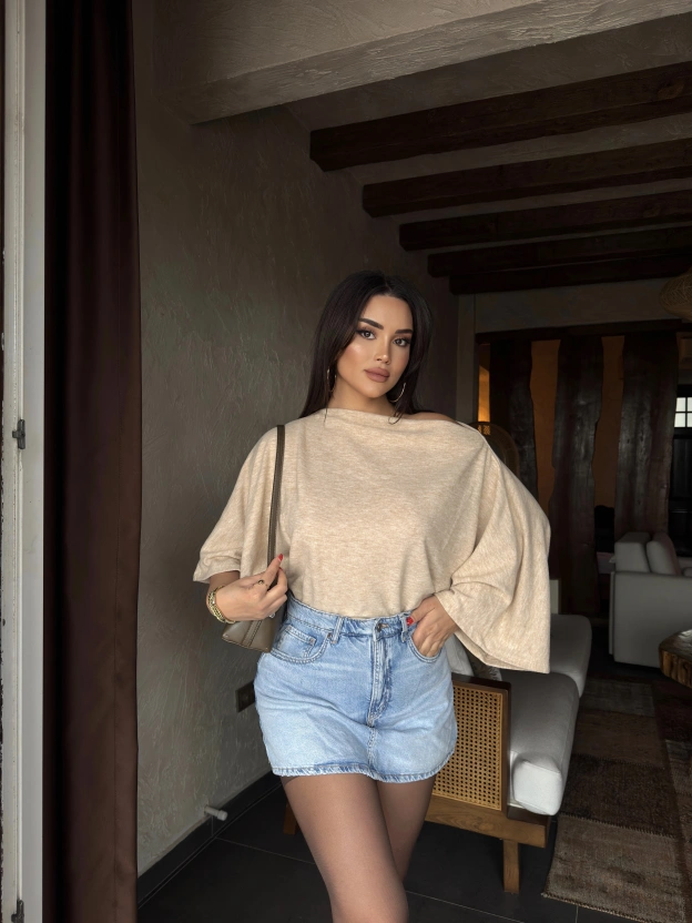 Bej Yarasa Kol Kayık Yaka Yumoş Bluz