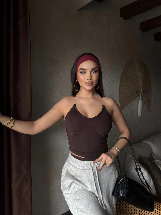 Kahverengi Tasarım Toparlayıcı Crop