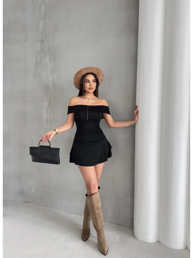 Siyah Madonna Yaka Drapeli Kısa Elbise