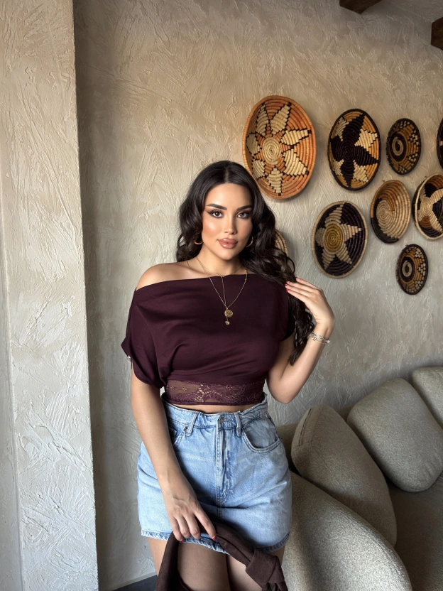 Mürdüm Dantel Detay Kayık yaka Bluz