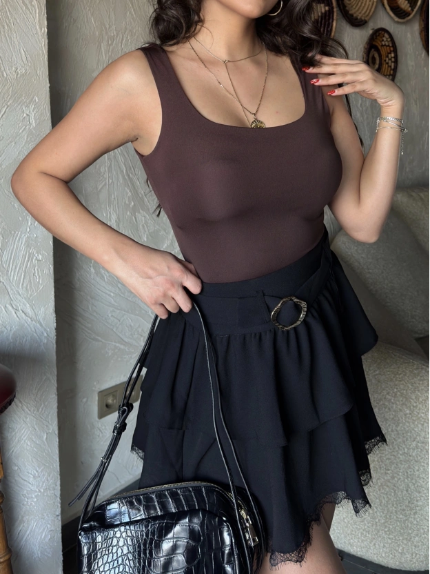 Kahverengi Kare Yaka Bodysuit