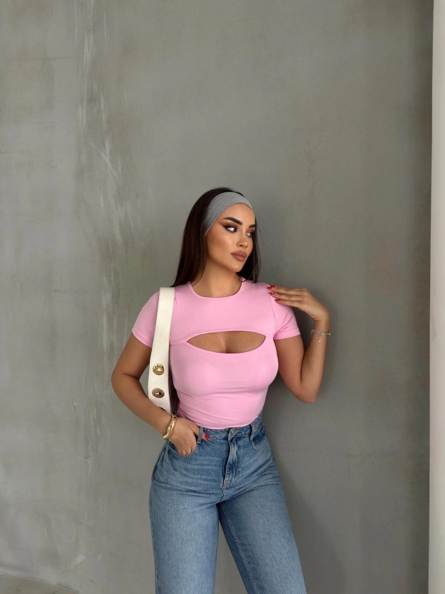 Pembe Pencere Detay Crop