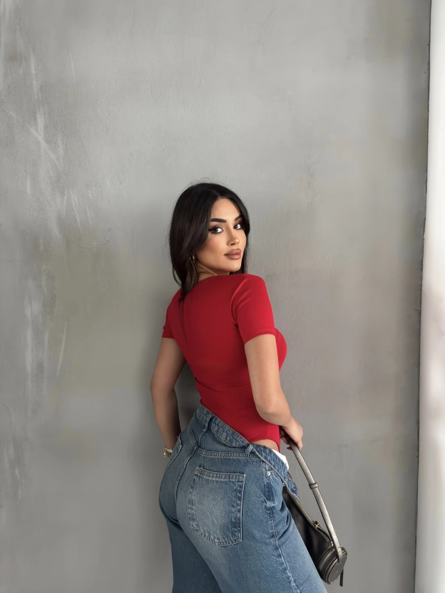 Kırmızı Kısa Kollu Bodysuit