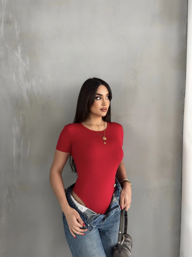 Kırmızı Kısa Kollu Bodysuit