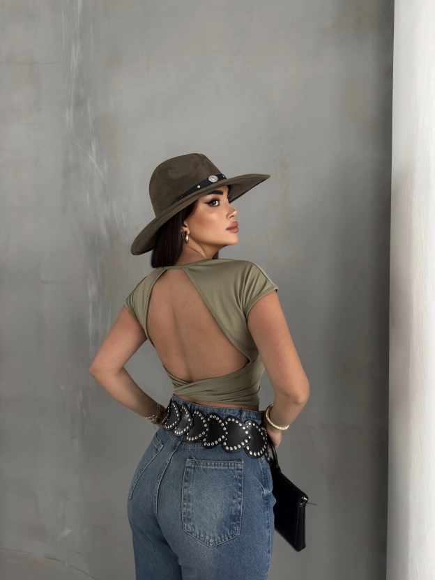 Yeşil Sırt Detay Basic Crop