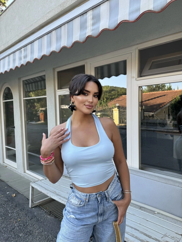 Mavi Boyundan Geçirmeli Crop