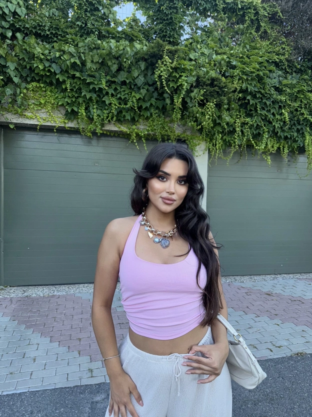 Pembe Boyundan Geçirmeli Crop