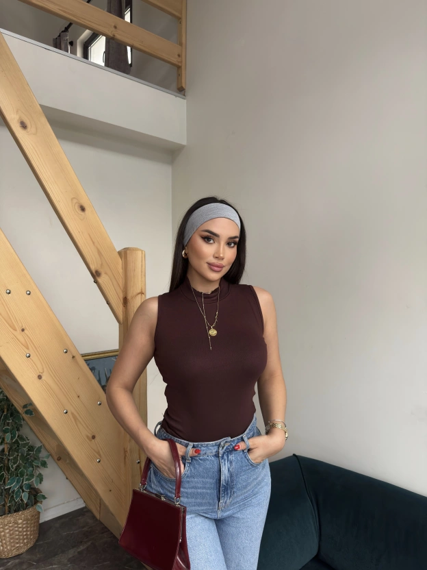 Kahverengi Yarım Balıkçı Kolsuz Crop