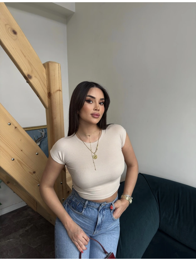 Bej Kısa Kol Crop Top