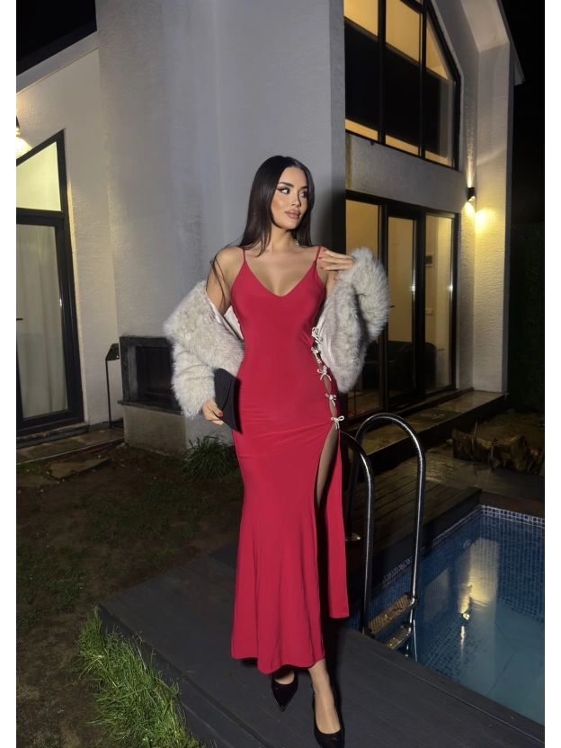Kırmızı Fiyonk Dekolteli Uzun Elbise