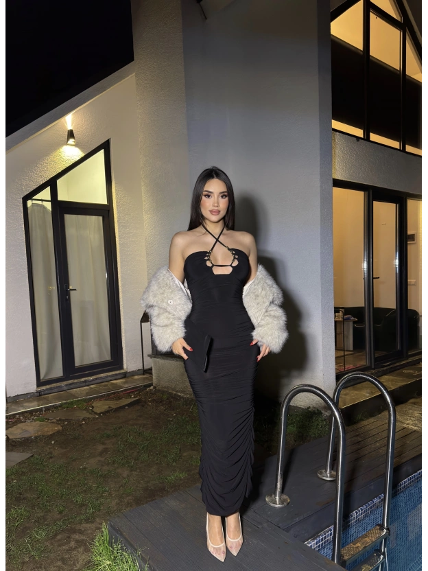 Siyah Boyundan Bağlamalı Drapeli Tasarım Elbise