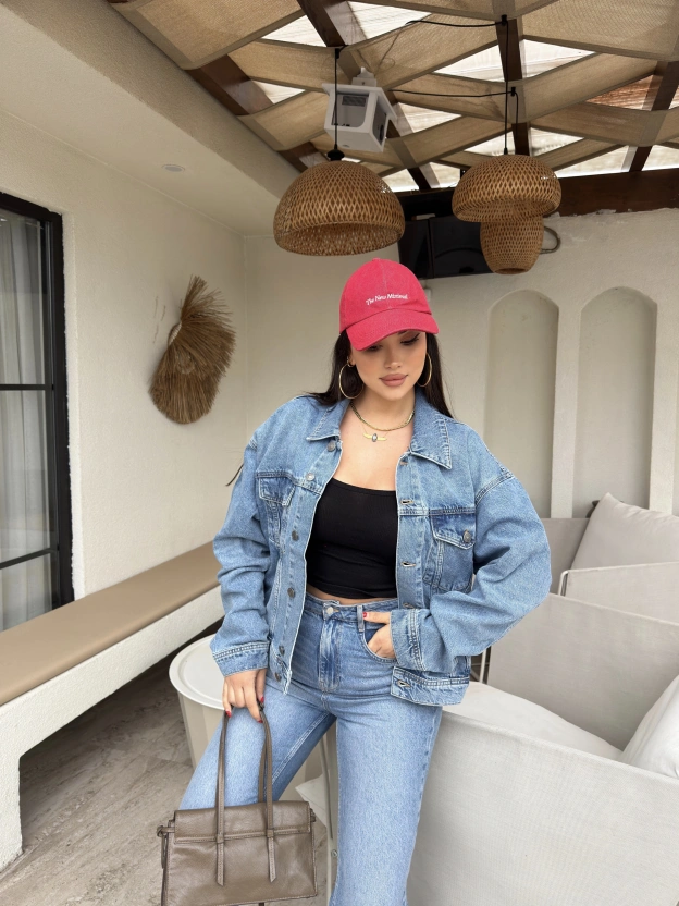 Mavi Nakışlı Oversize Kot Ceket