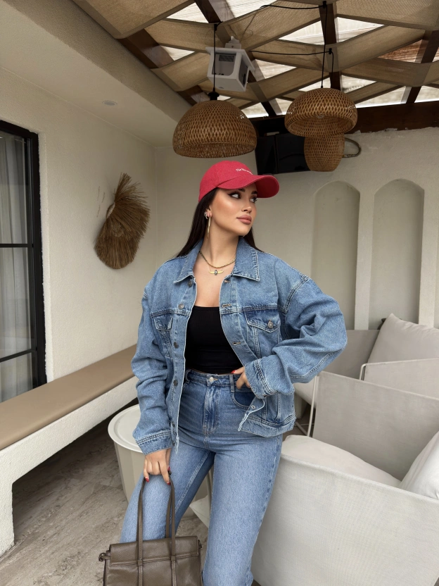 Mavi Nakışlı Oversize Kot Ceket