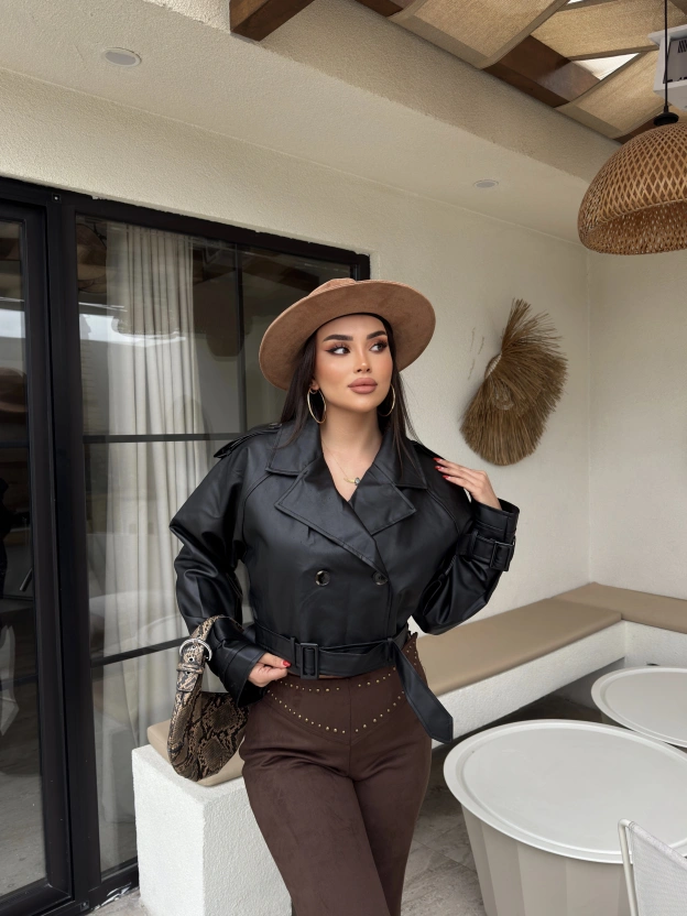 Siyah Crop Kemerli Deri Ceket