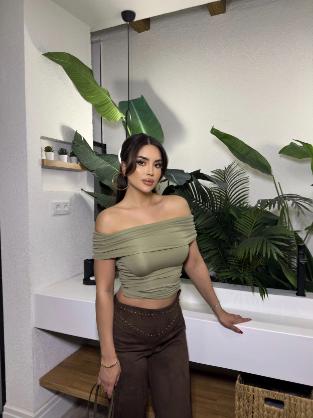 Mint Yeşili Drapeli Madonna Yaka Crop