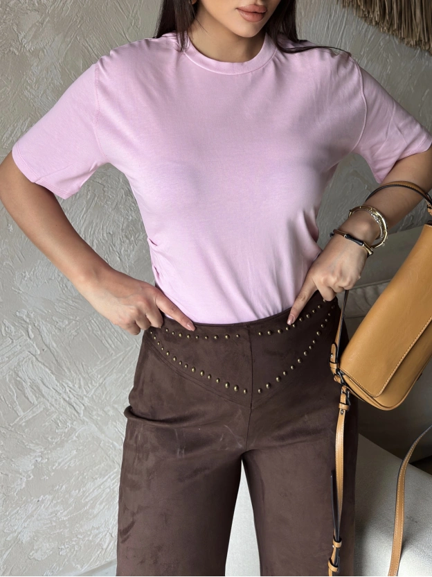 Pembe Pileli Arka Yırtmaç Crop Tshırt