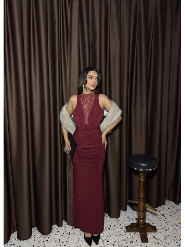 Bordo Dantel Detay Derin Degaje Yaka Elbise