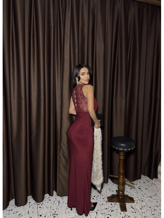 Bordo Dantel Detay Derin Degaje Yaka Elbise