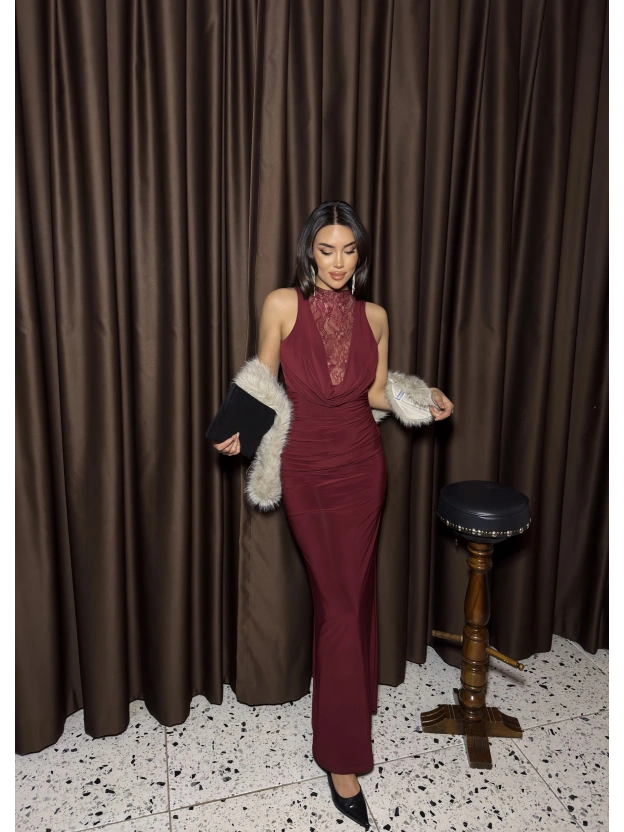 Bordo Dantel Detay Derin Degaje Yaka Elbise