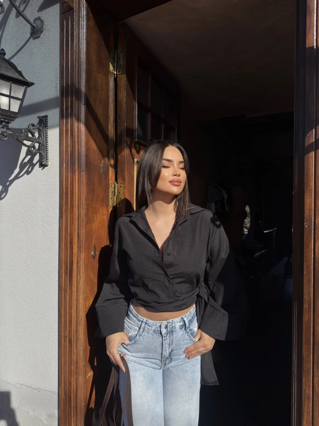 Siyah İspanyol Kol Bağlamalı Gömlek