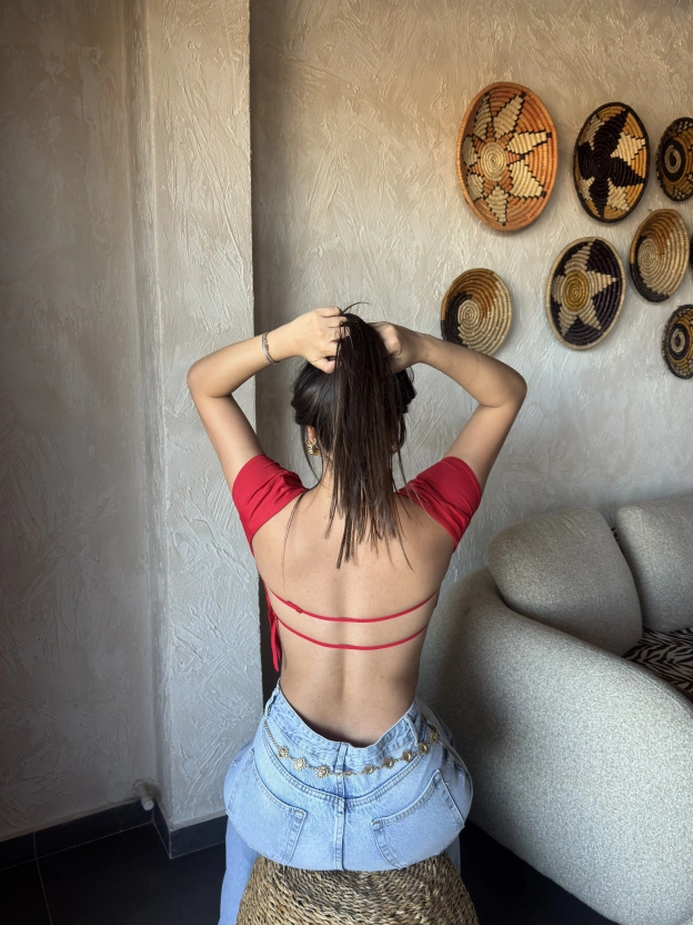 Kırmızı Sırt Ayarlanabilir Crop