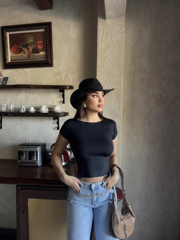 Siyah Sırt Ayarlanalabilir Crop