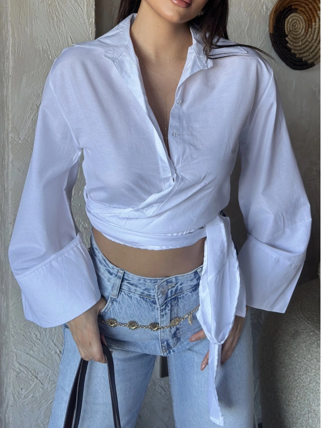 Beyaz İspanyol Kol Bağlamalı Gömlek