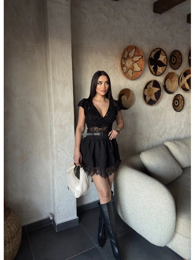 Siyah Dantel Detay Kemerli Kloş Etek