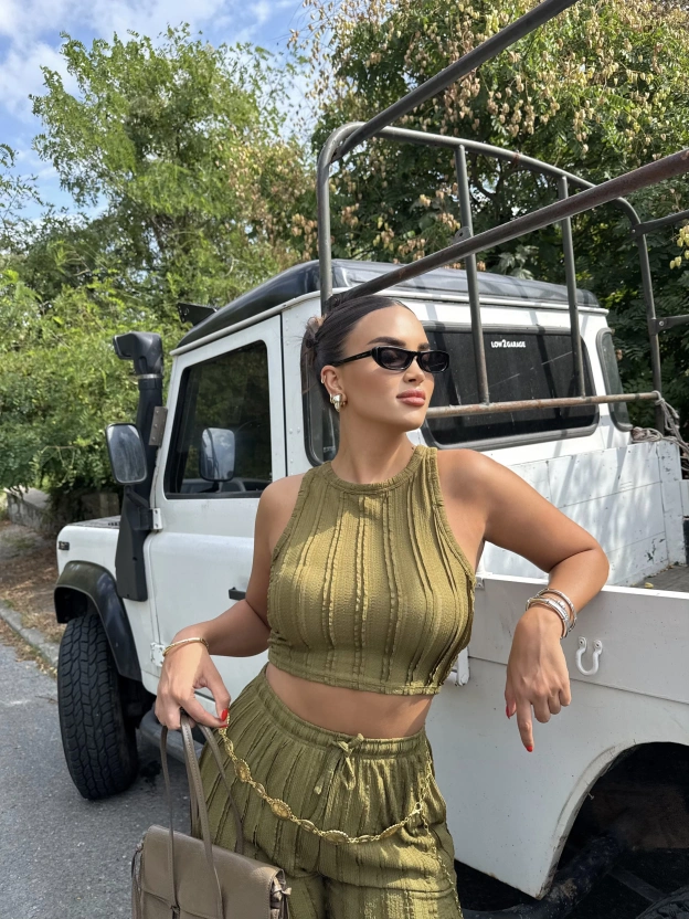 Yeşil Dikiş Detay Kolsuz Alt Üst Takım