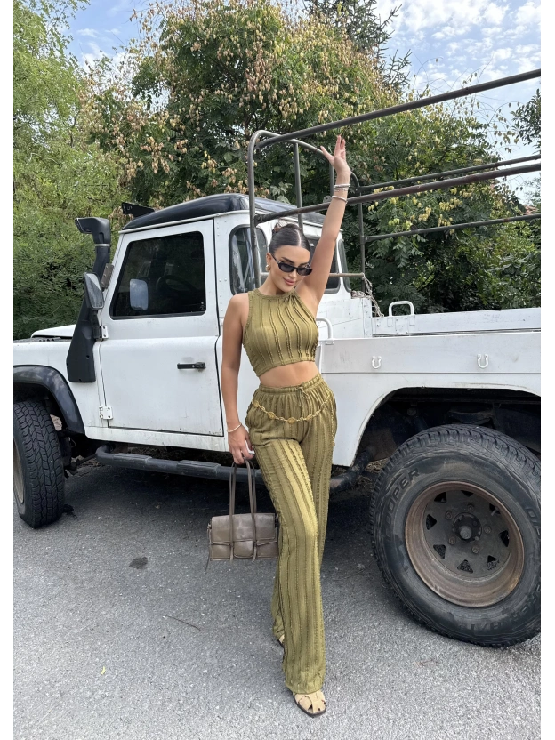 Yeşil Dikiş Detay Kolsuz Alt Üst Takım