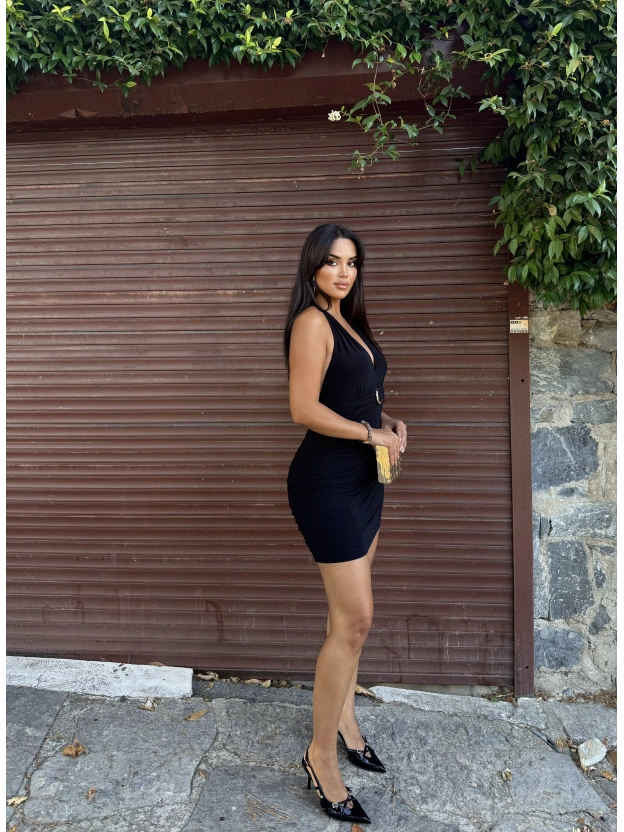 Siyah G Tokalı Boyundan Bağlamalı Mini Elbise