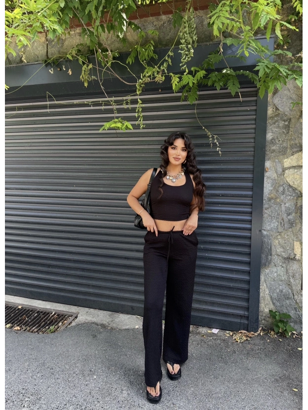 Siyah Boyundan Bağlamalı Bürümcük Takım