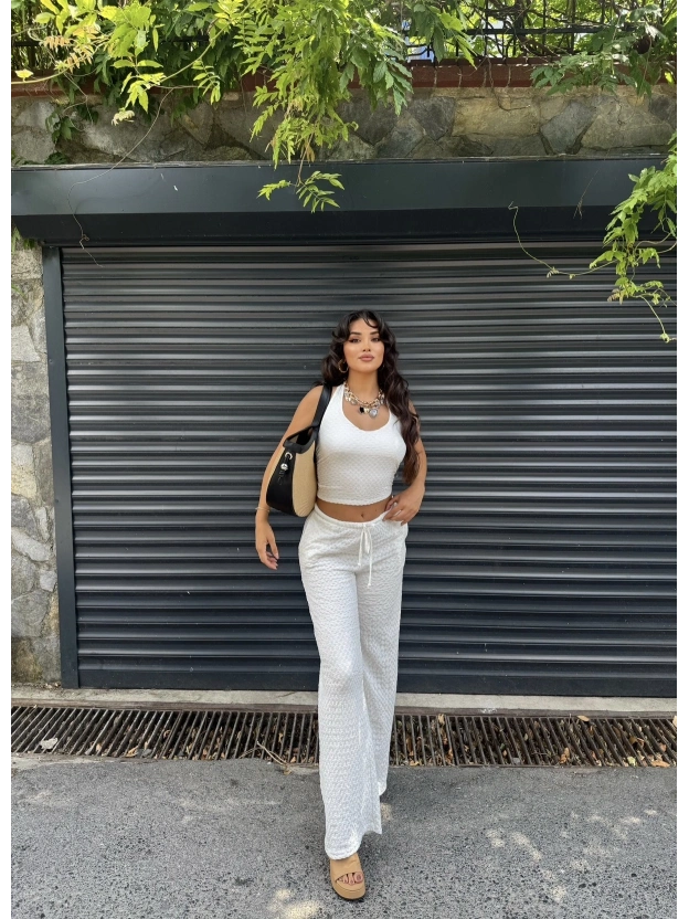 Beyaz Boyundan Bağlamalı Bürümcük Takım