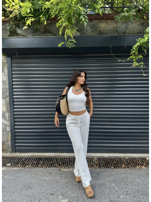 Beyaz Boyundan Bağlamalı Bürümcük Takım